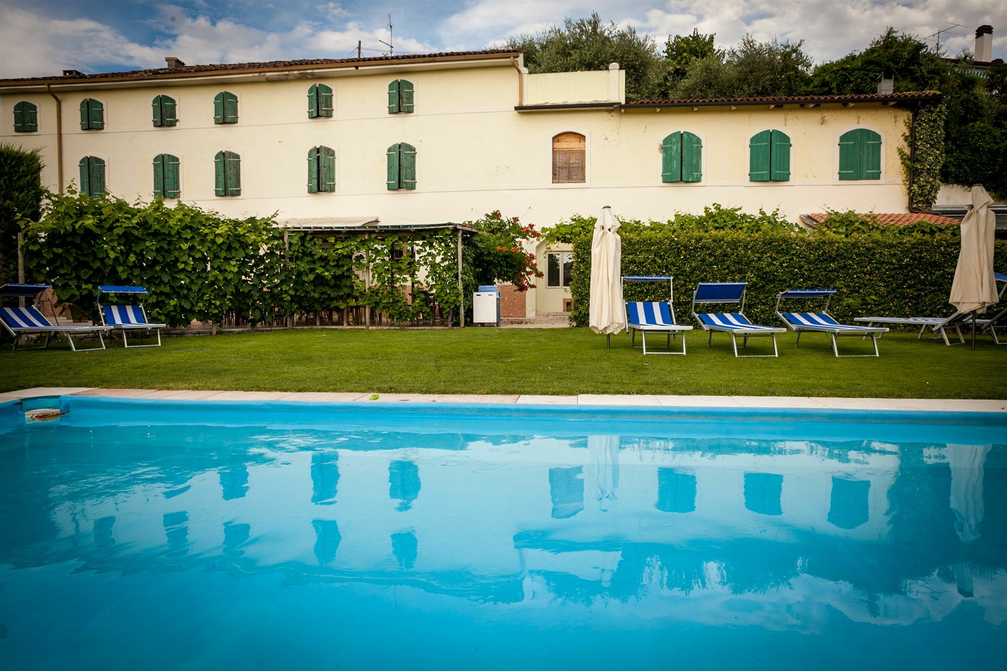 La Tinassara Bed & Breakfast Lazise Exterior photo